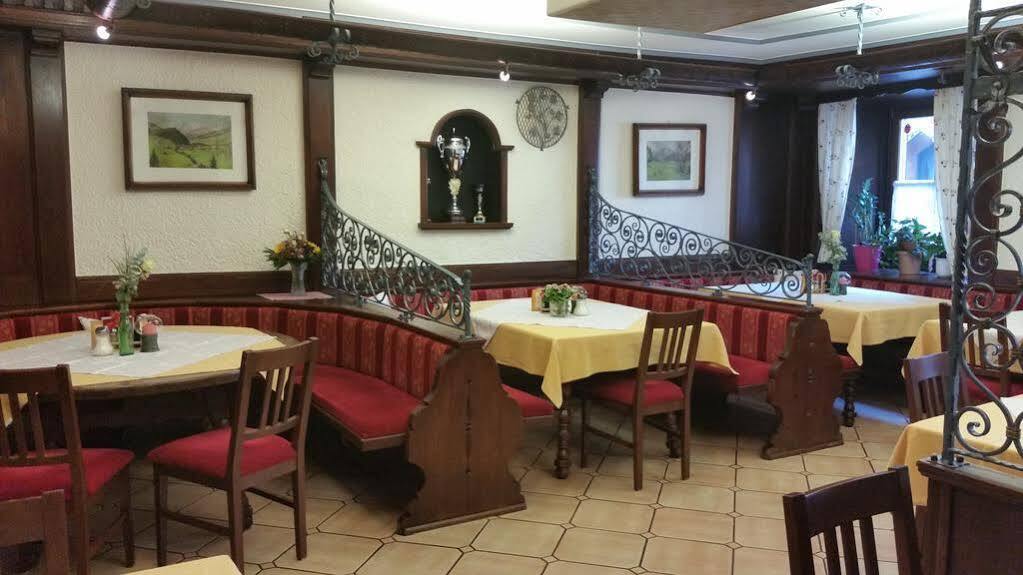 Gasthof - Restaurant Loecker Radstadt Dış mekan fotoğraf